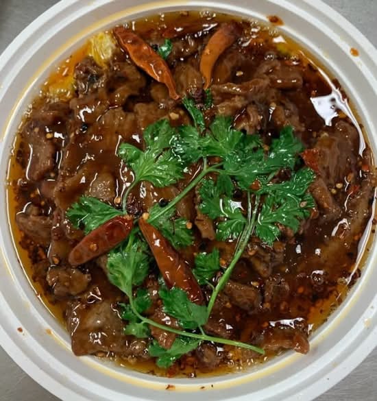 Boiled Spicy Beef Slices 水煮牛